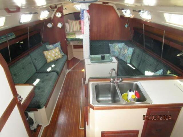 1988 Catalina 34 sloop