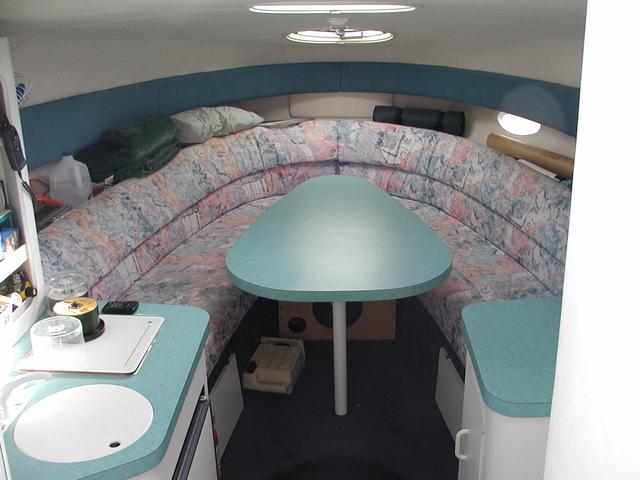 1995 Bimini crowne 30