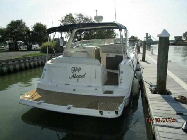 2005 Rinker fiesta vee 342