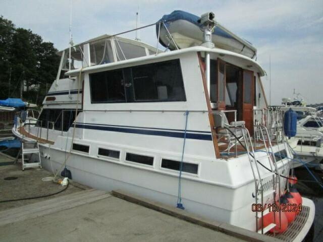 1985 Gulfstar sundeck