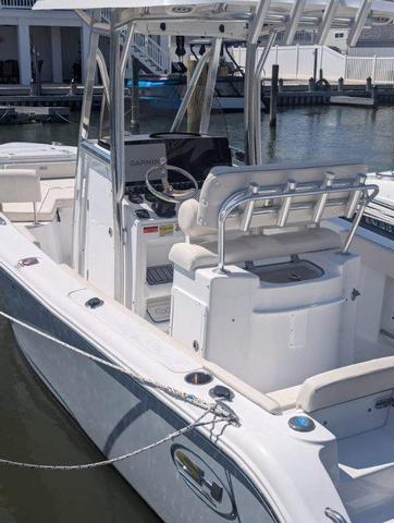 2023 Sea Hunt 23 ultra