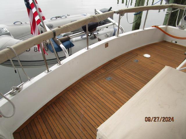 1991 Marine Trader double cabin