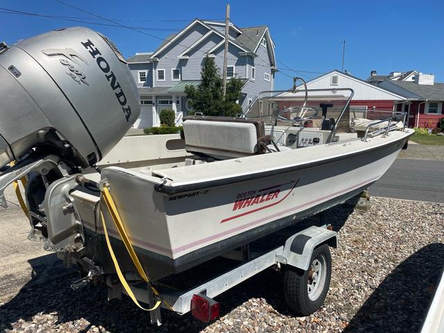 1986 Boston Whaler newport