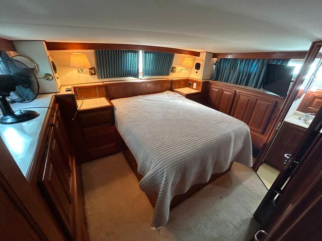 1988 Viking 44 sundeck